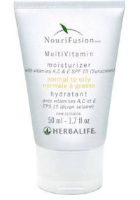 Увлажнитель NouriFusion™ (SPF 15) для нормальной и жирной кожи